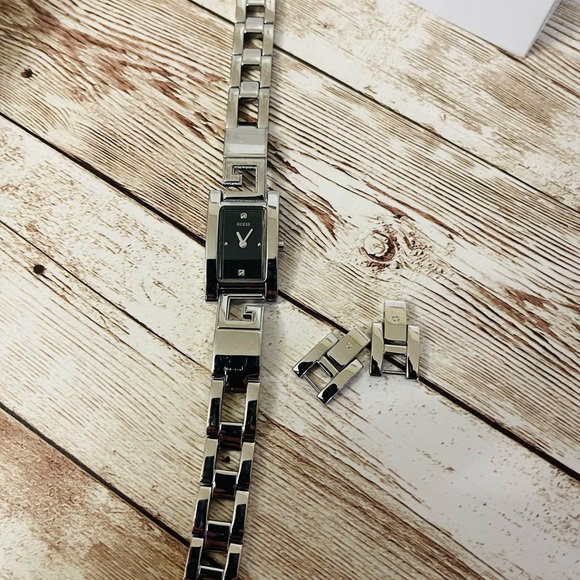 Guess Women’s Watch - Picture 6 of 9